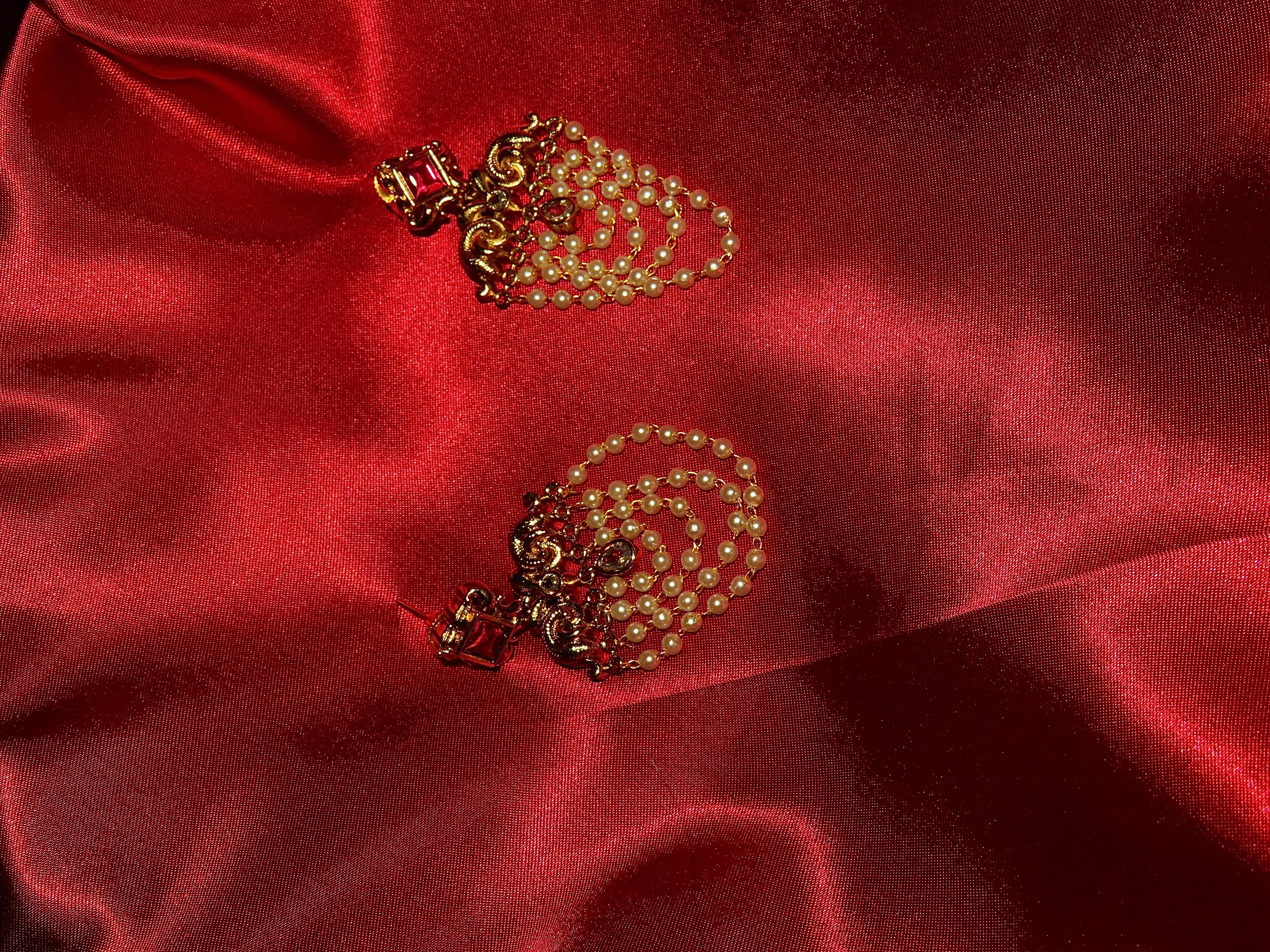 Ravina Pearl Earrings