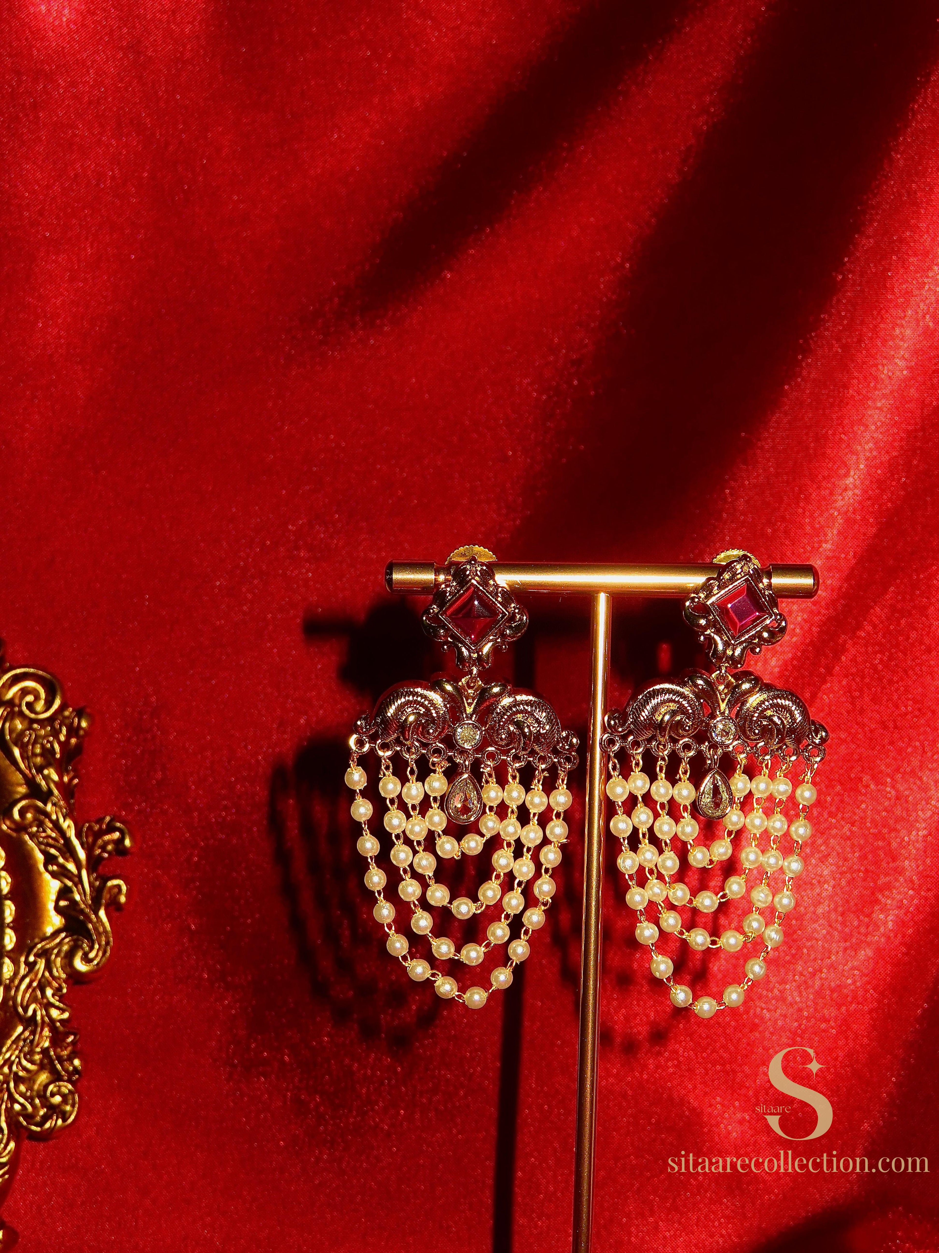 Ravina Pearl Earrings