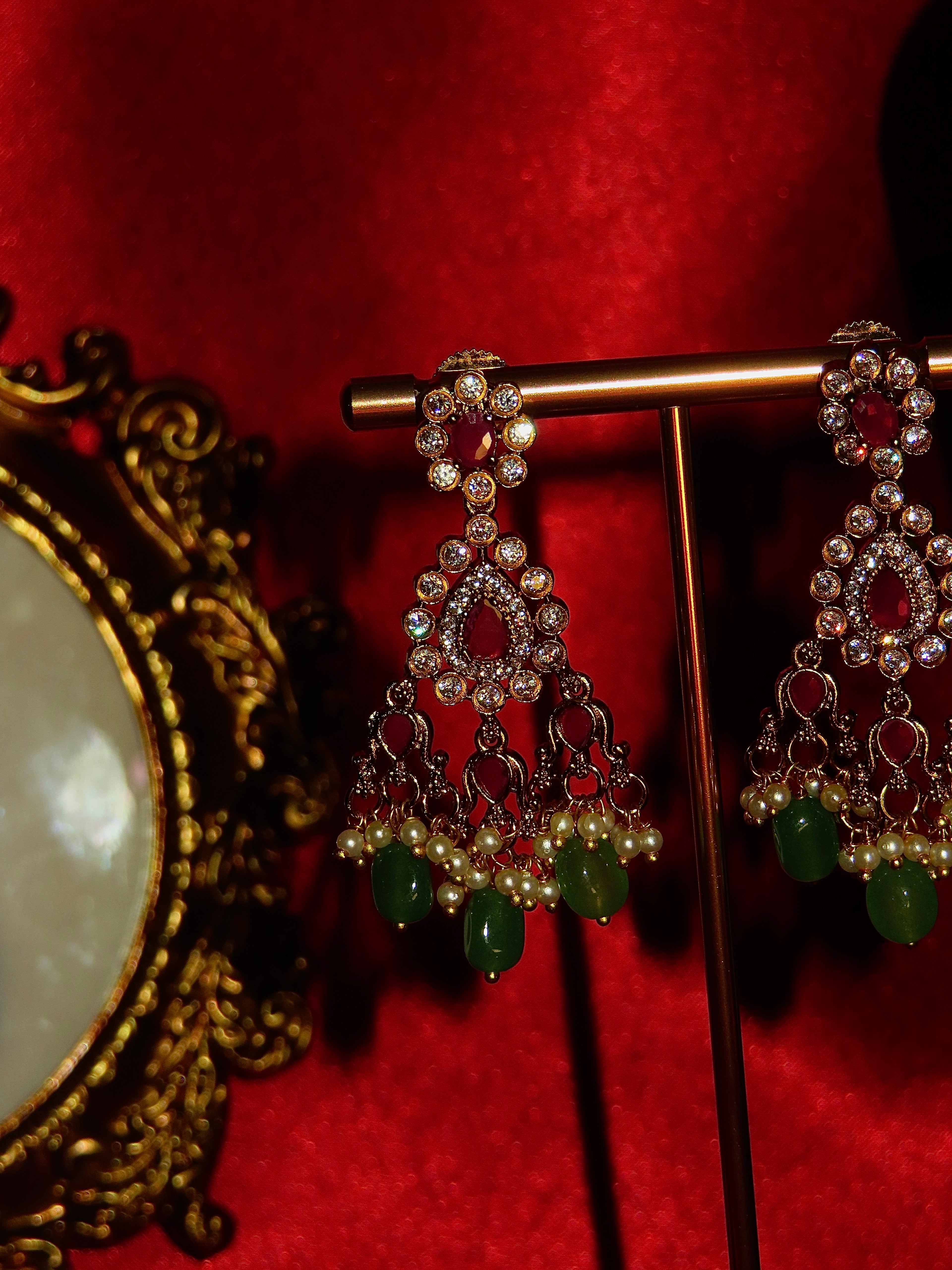 Electra Necklace Set