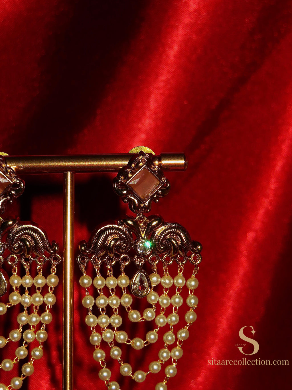 Ravina Pearl Earrings