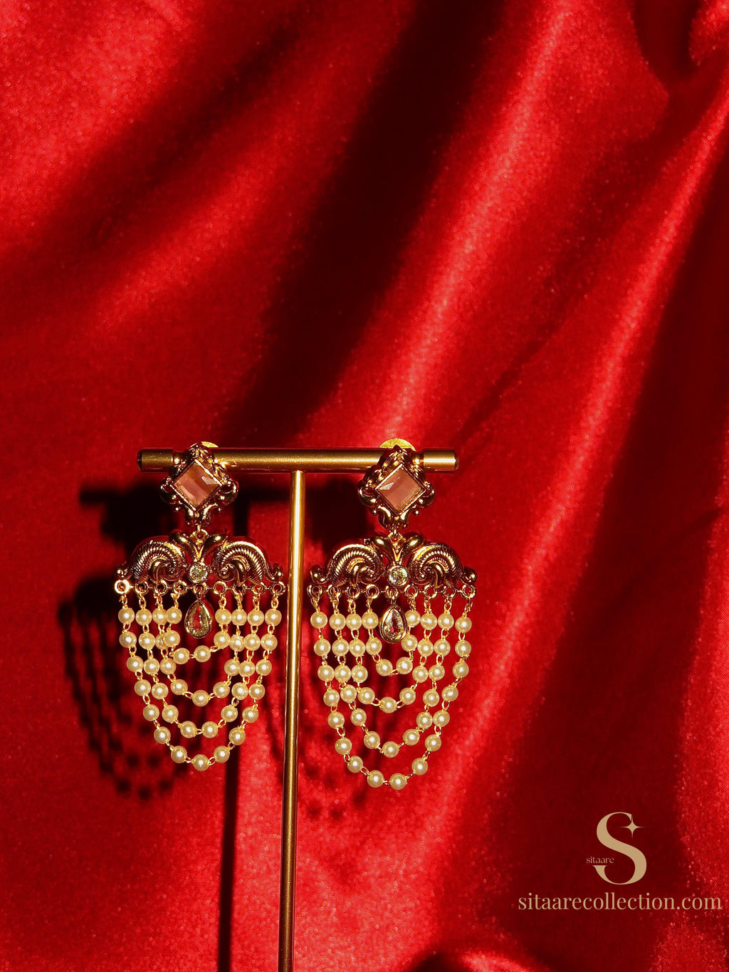 Ravina Pearl Earrings