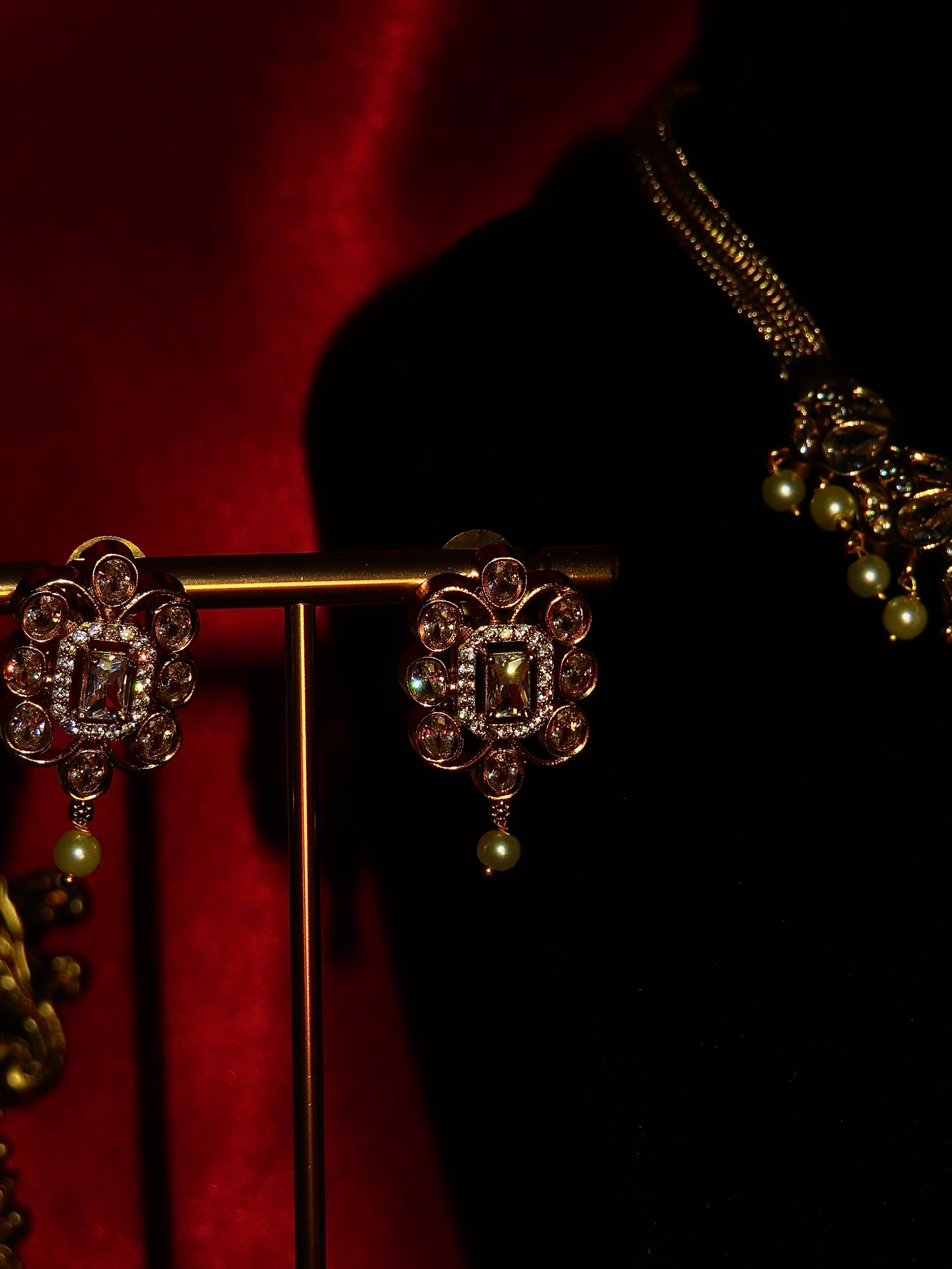 Maia Kundan Pearl Necklace