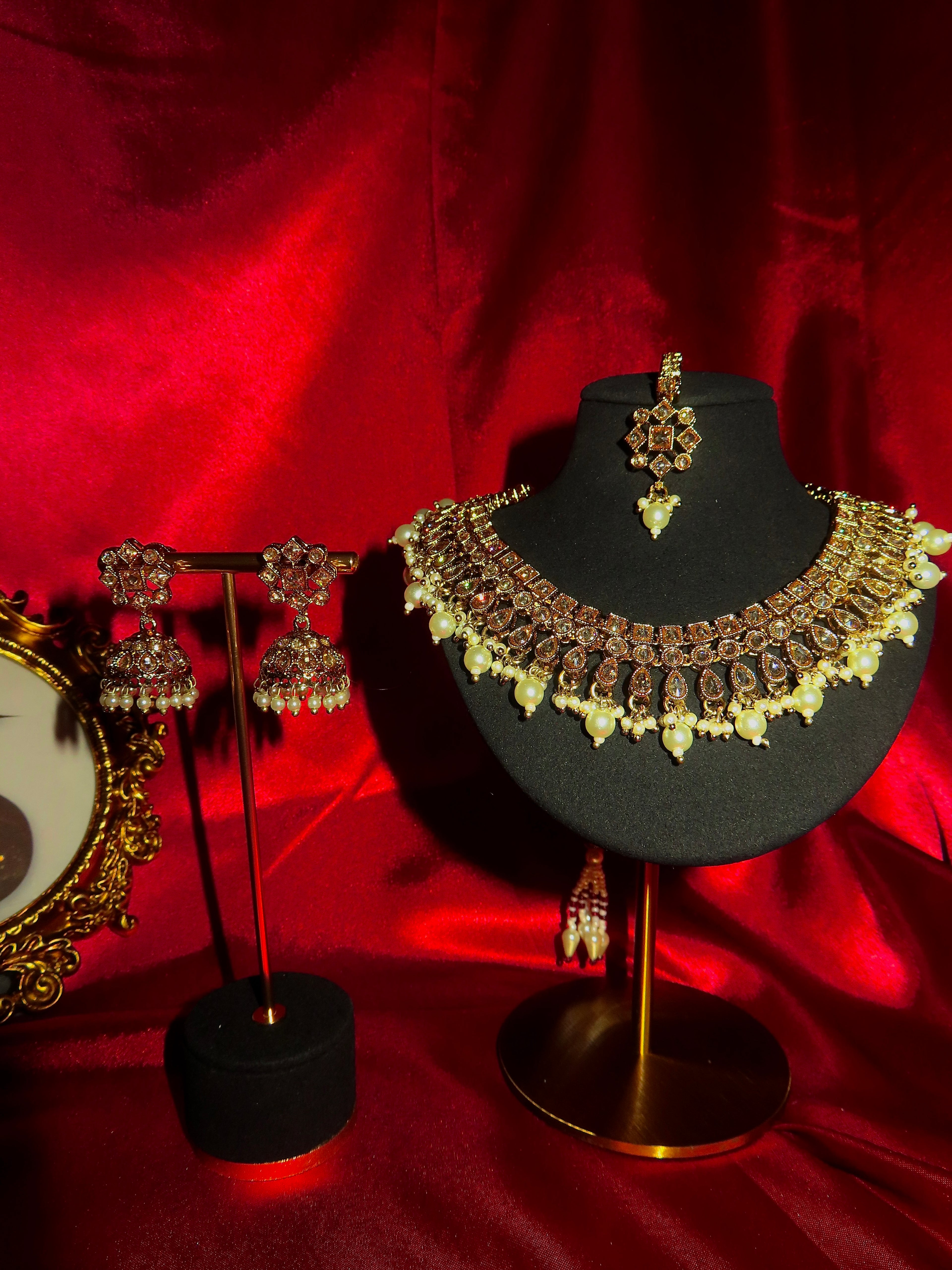 Aurora Polki Necklace Set