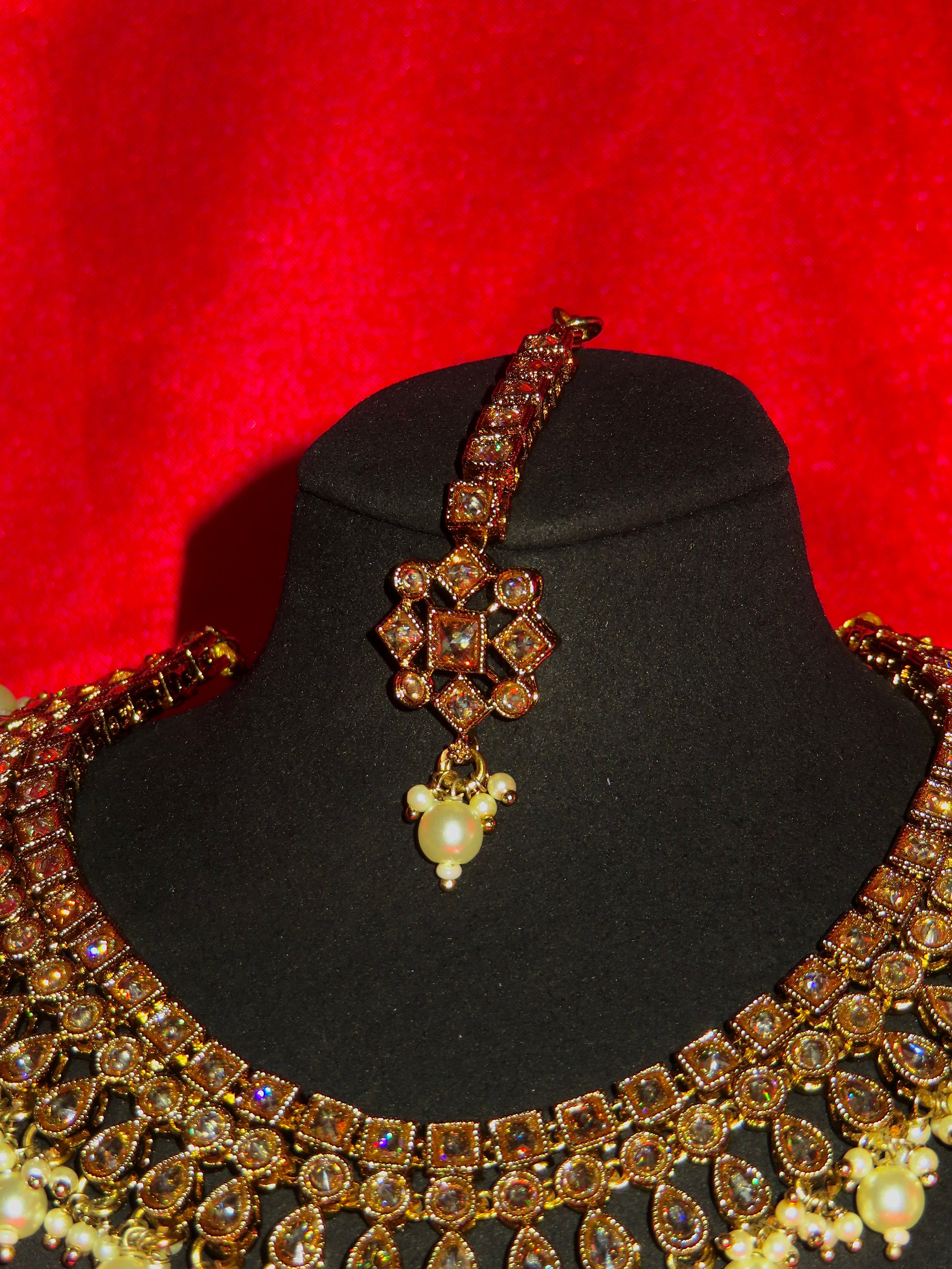 Aurora Polki Necklace Set
