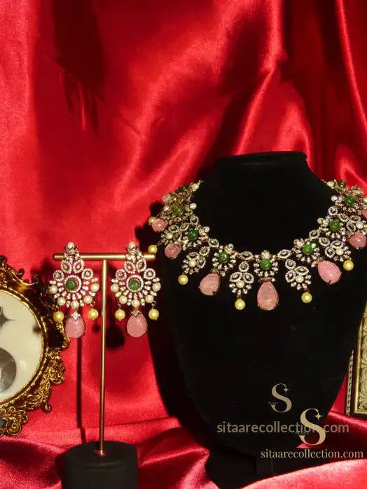 Bellatrix Floral Choker Set Necklace 2 pc Set